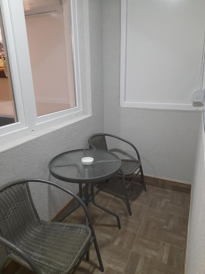 Holiday Apartaments 2 นิส ภายนอก รูปภาพ